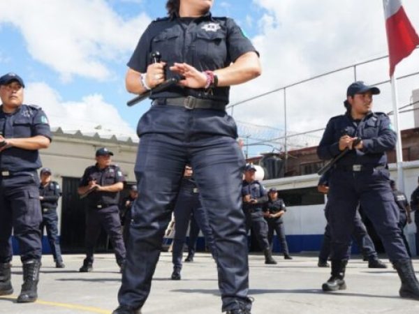 Muejeres-policias-750x375